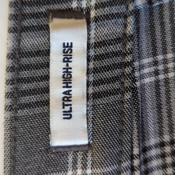 Hollister Plaid Ultra High Rise Viscose Blend Pants LARGE Black Gray White - Picture 4 of 16